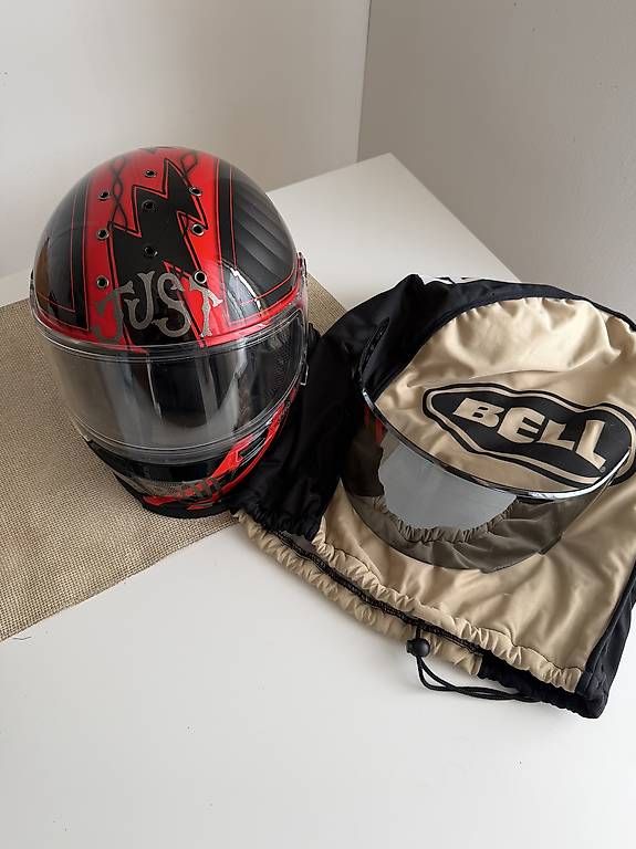 Bell Casques & visières: BELL Eliminator Carbon Lightweight Helm – D'occasion à Untervaz par Clambu 3