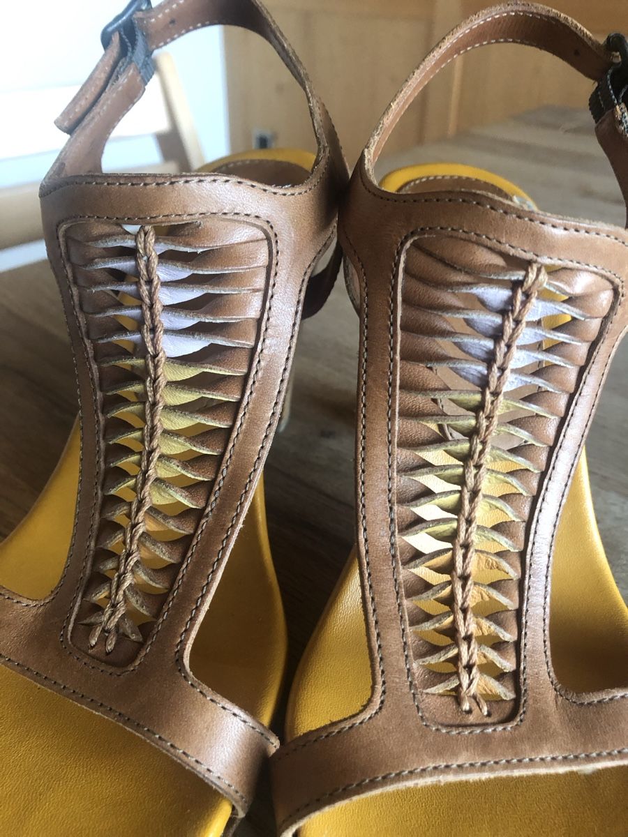 Hugo Boss Scarpe da donna: High heels Gr 38 von Hugo Boss – Usato da Heiden venduto da sab_rzm2