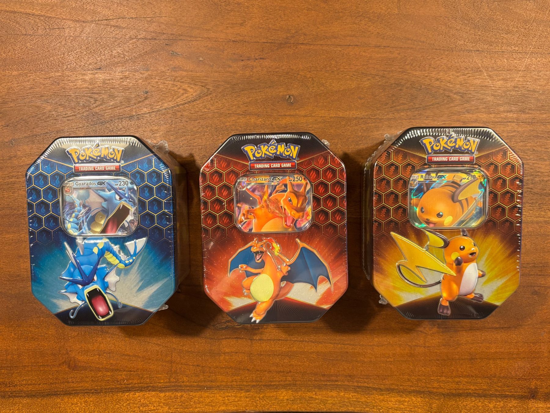 Pokémon Sammelbilder & Trading cards: Hidden Fates Tin Set EN – Neu und originalverpackt aus Zürich von EugStar