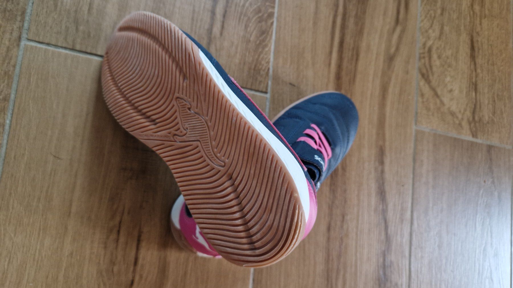 Scarpe per ragazze: Hallenturnschuhe KangaROOS Gr. 34 – Usato da Roggliswil venduto da Crosser17 1
