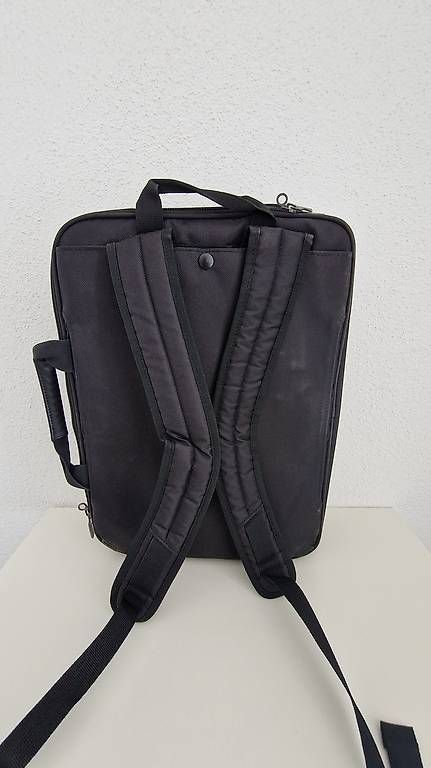Borse: DICOTA Laptop-und Tablettasche mit Rucksackfunktion – Usato da Sisseln AG venduto da Andreas.Wa 1