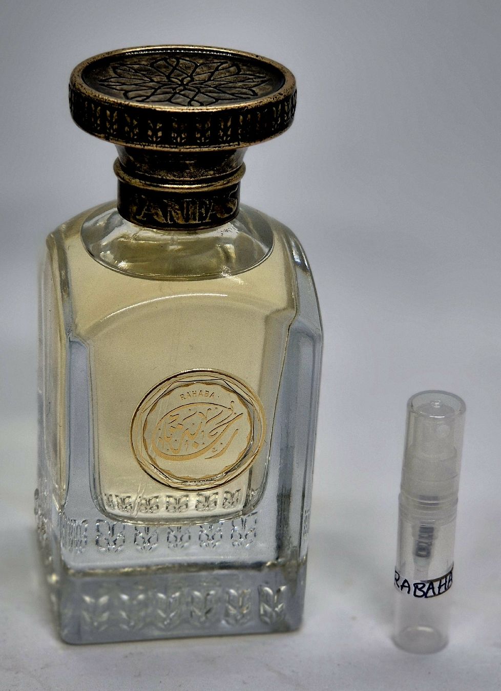 Profumi & Eau de Toilette: 2 ml RAHABA ANFAS ABFÜLLUNG – Nuovo (secondo la descrizione) da St. Gallen venduto da CaliSunshine
