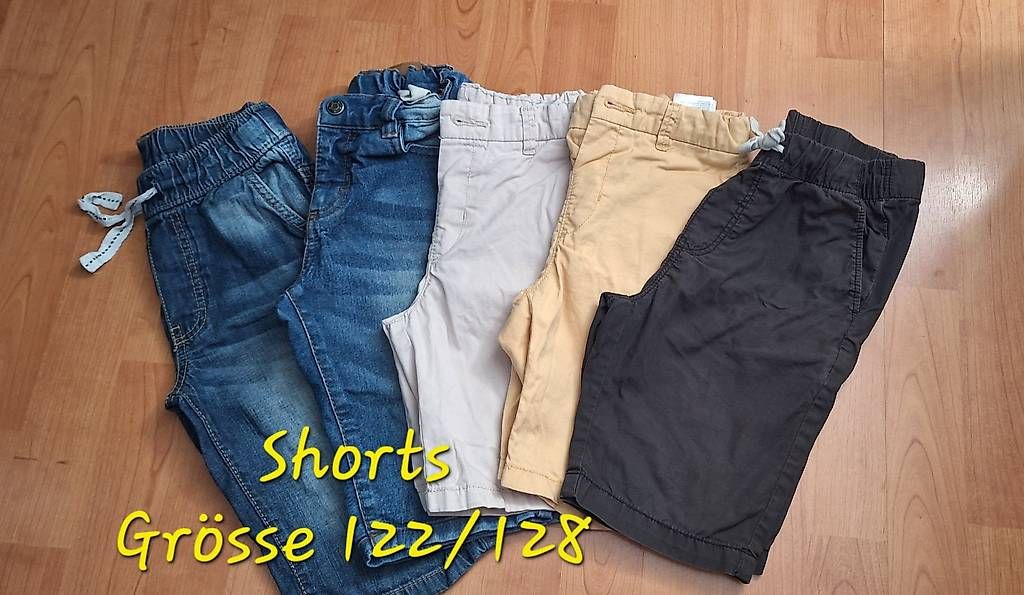 Lotti & Set di vestiti: Jungskleider 122/128 – Usato da Frauenfeld venduto da Andmirraf 4