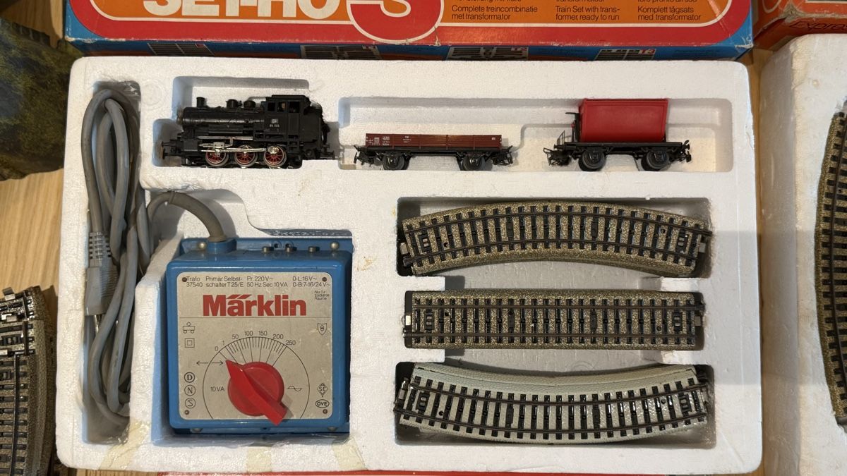 Märklin Modellini di ferrovie: Märklin Modelleisenbahn als Set – Usato da Udligenswil venduto da Renten 4