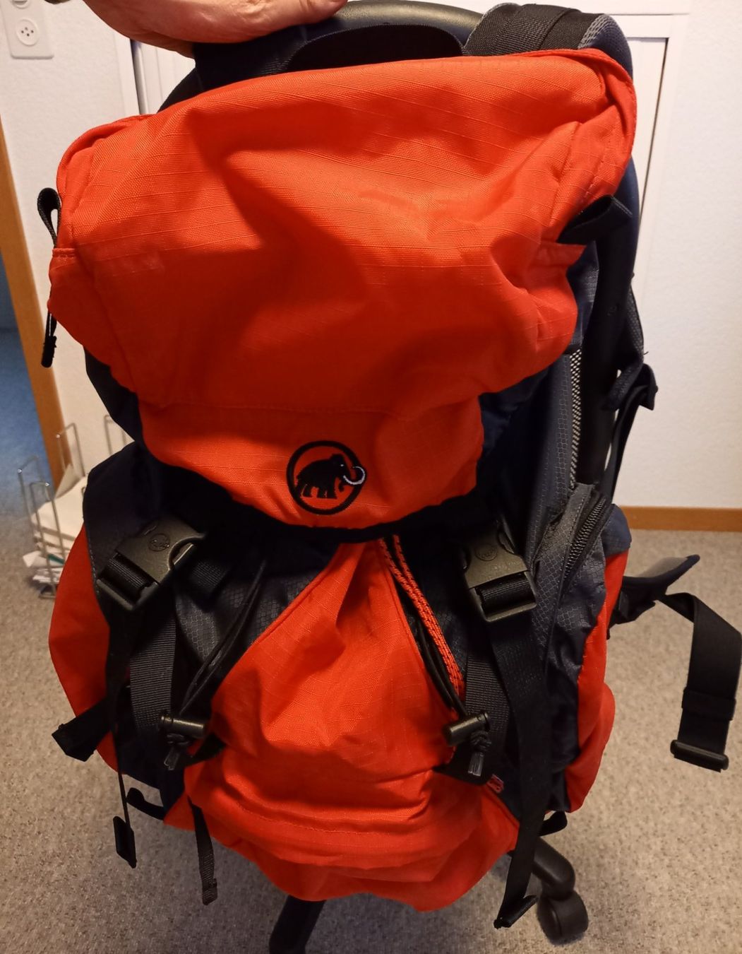 Mammut Zaini: Mammut Rucksack Simplon II RC rot – Usato da Effretikon venduto da Ricardo0830
