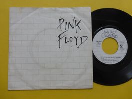 Pink Floyd – Another Brick In The Wall Part II (D)