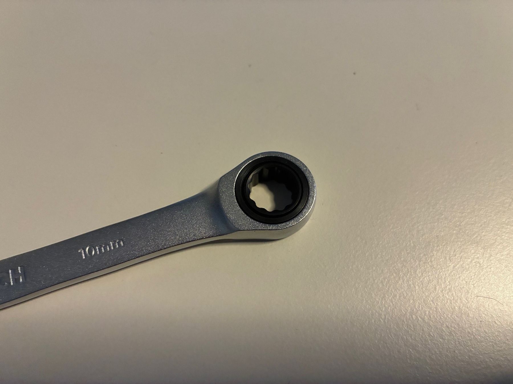Bosch Tutti gli attrezzi: Bosch Ringratschleussel, 10mm - Werkzeug NEU – Nuovo e nell'imballaggio originale da Tegerfelden venduto da meyci 1