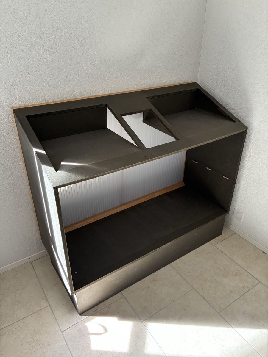 Console di mixaggio: DJ Table (für 2 Technics MK2 Turntables) – Usato da Goldswil venduto da Simonsays
