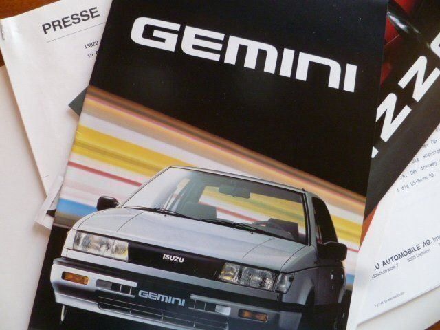 Documenti: ISUZU Pressemappe 1988 – Usato da Oftringen venduto da Studich 5