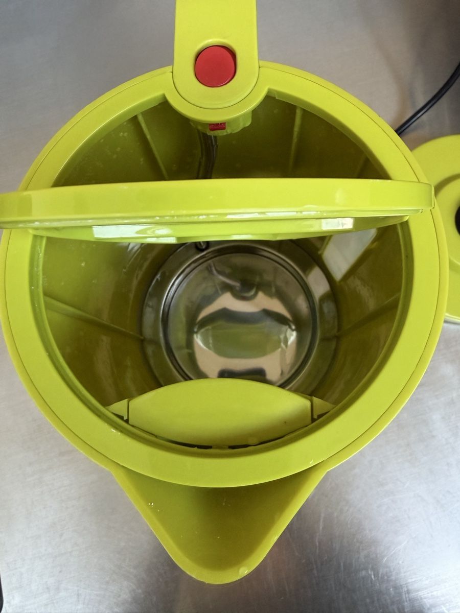 Bodum Wasserkocher: Bodum Wasserkocher 1,5 l – Gebraucht aus Belp von Aliya 4