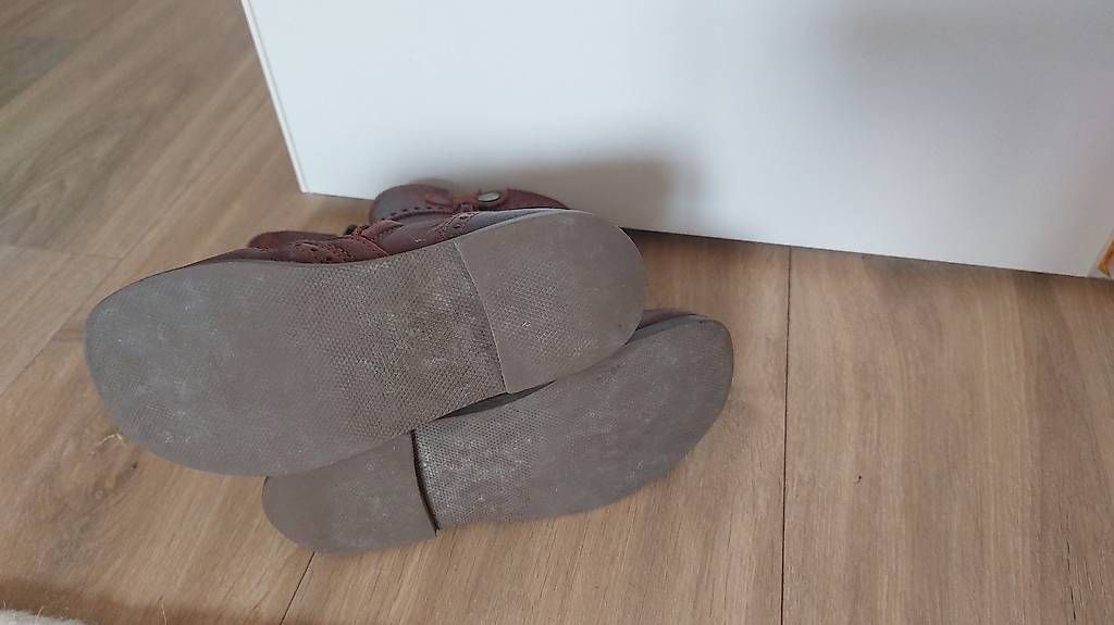 Scarpe da donna: Winterstiefel echtes Leder und Lammfell 29 – Usato da Richterswil venduto da nimgruet 1
