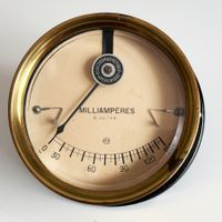 Antikes, schönes Schalttafel-Milliampermeter, d=12cm