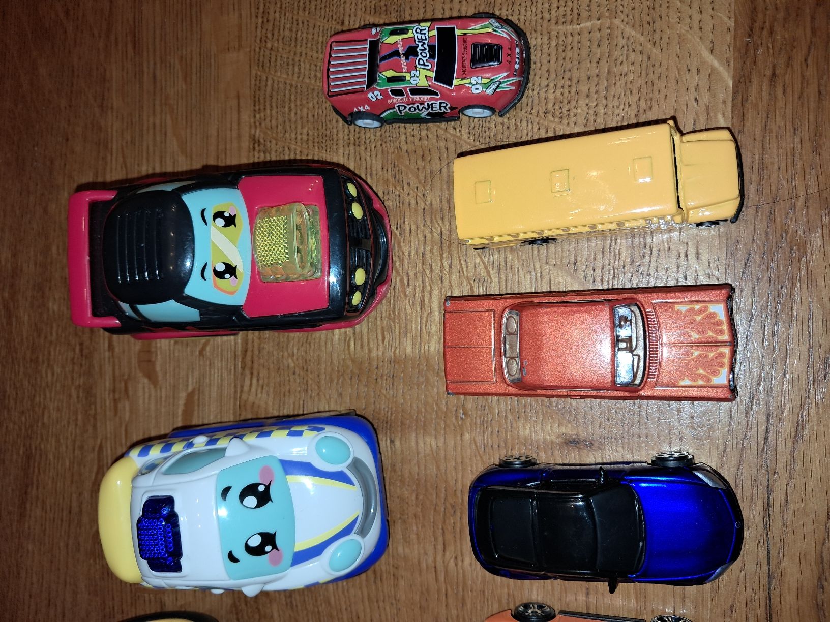Giocattoli: Lot de 10 petites voitures – Usato da Le locle venduto da juliensaran 1