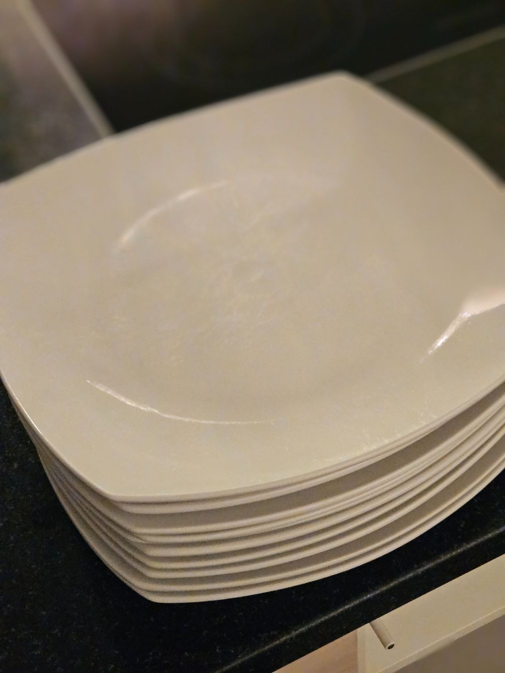 Teller: 10 Teller - weiss - Porzellan – Gebraucht aus Niederbipp von FeenWERK