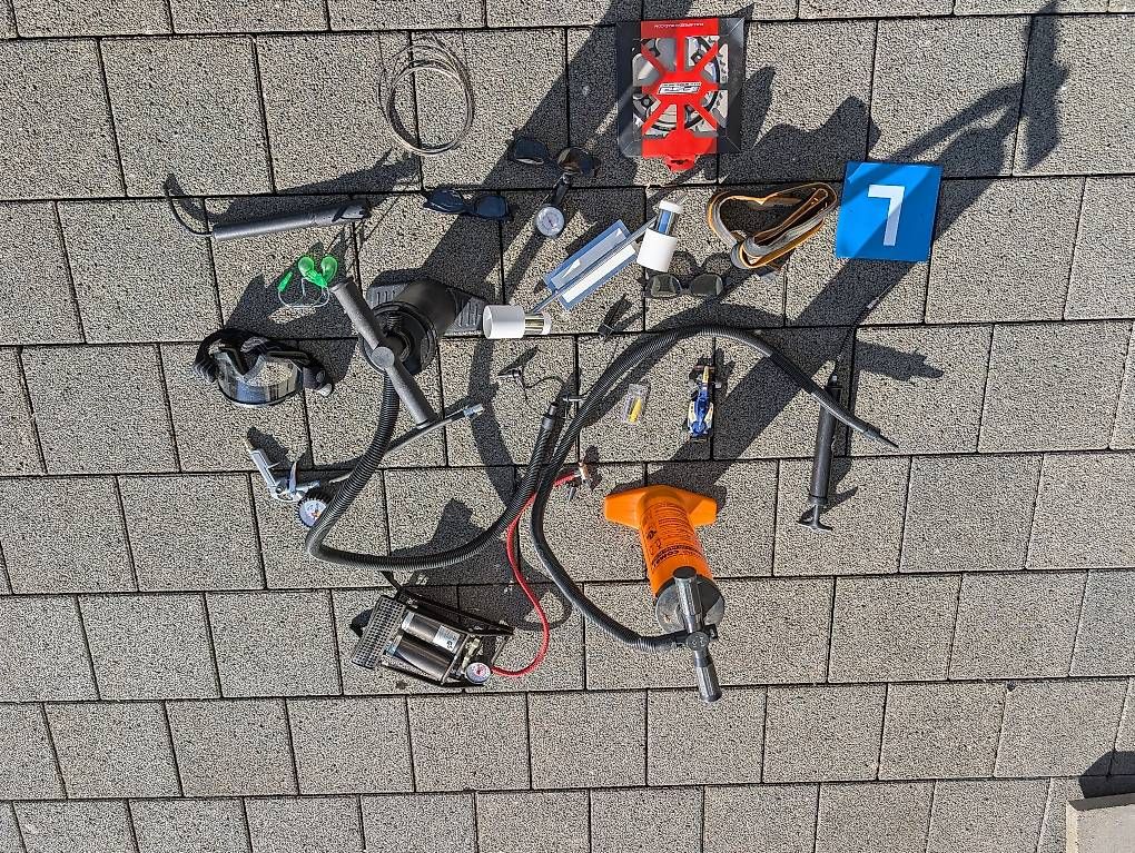 Wandhalterungen: Krimskrams / Flohmarktartikel – Gebraucht aus Safenwil von cra_7xy2 4