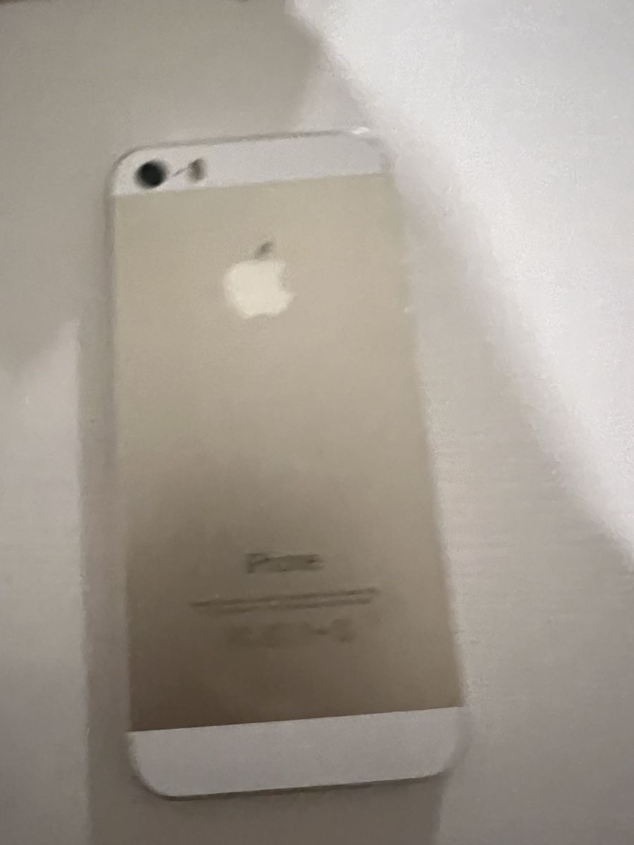 Apple Telefoni cellulari / Smartphones: I phone 5s – Usato da Münchenstein venduto da Furki22