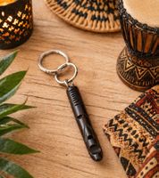 Afrikanischer Schlüsselanhänger aus Holz – Handgemacht