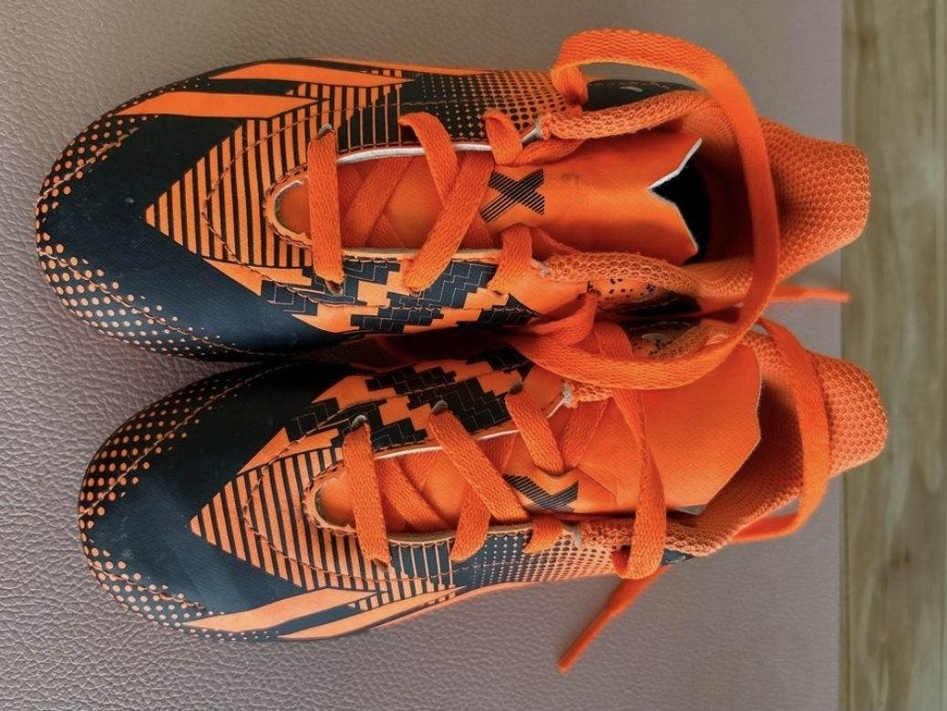 Scarpe per ragazzi: Fussballschuhe Adidas 29 – Usato da Tegerfelden venduto da griewisch