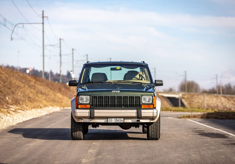 Schöner seltener Jeep Cherokee XJ 4.0 High Output Country