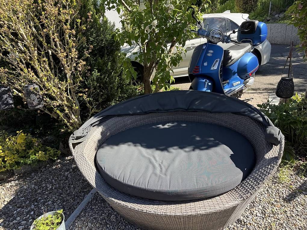 Sedie a sdraio: Sonneninsel /Loungemöbel – Usato da Bergdietikon venduto da ulr_r9x5 2