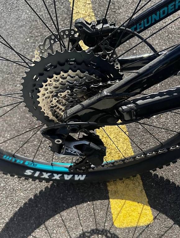 Velos: Vélo Rocky Mountain 27.5 pouces – Gebraucht aus Chessel von Alyssia83 3