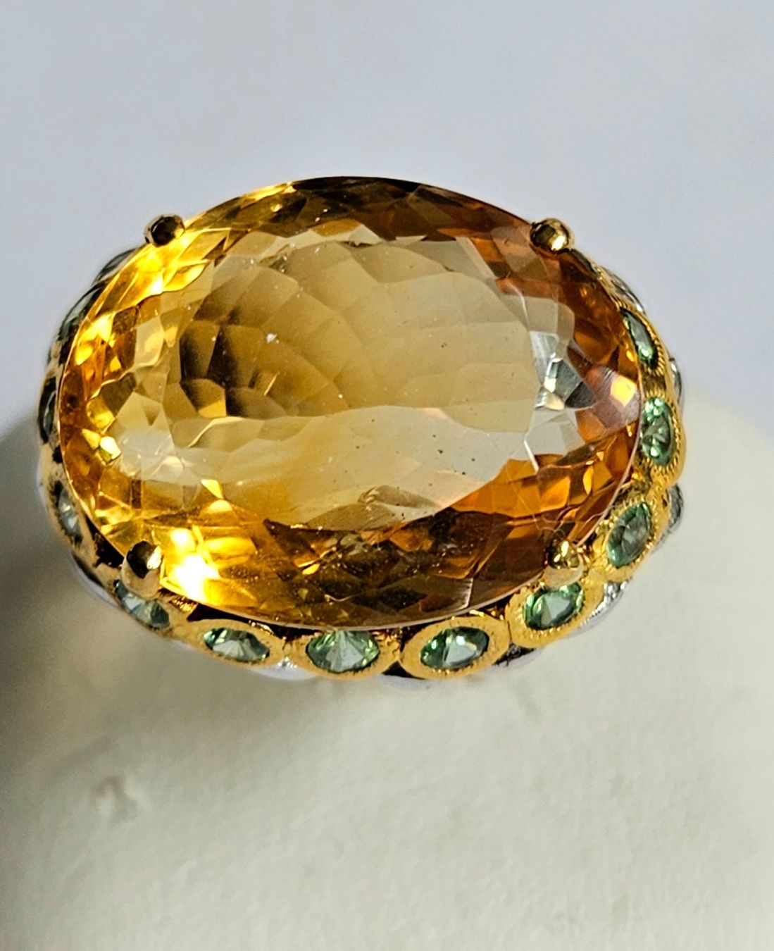 Anelli: Ring mit grossem Citrin und Peridots Grösse 58 – Nuovo (secondo la descrizione) da Zürich venduto da benedikt12