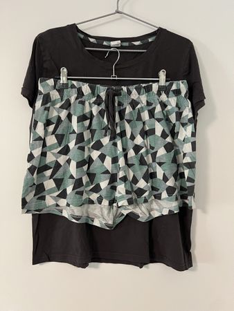 Damen Pyjama-Set (Shorts + Shirt) Gr.L
