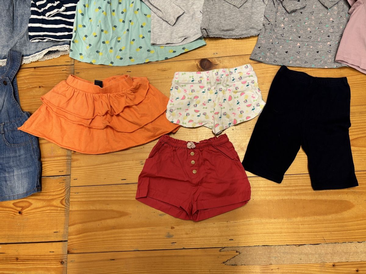 Lotti & Set di vestiti: Kleiderpaket Mädels, Grösse 86/92 – Usato da Büren an der Aare venduto da Nikito2001 4
