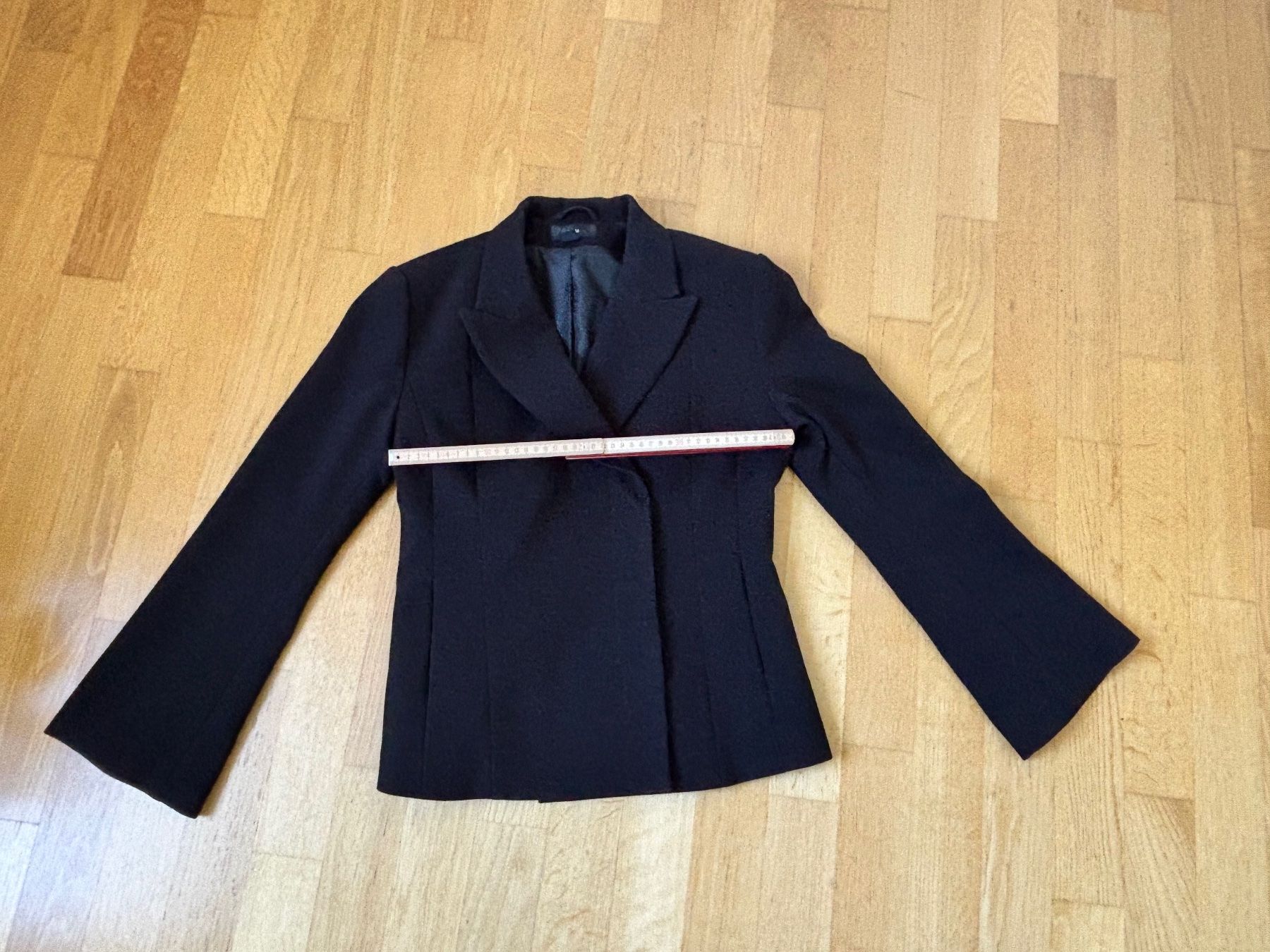 H&M Giacche: Damen Blazer - super Design ! – Usato da Stein AR venduto da EvaL056 1