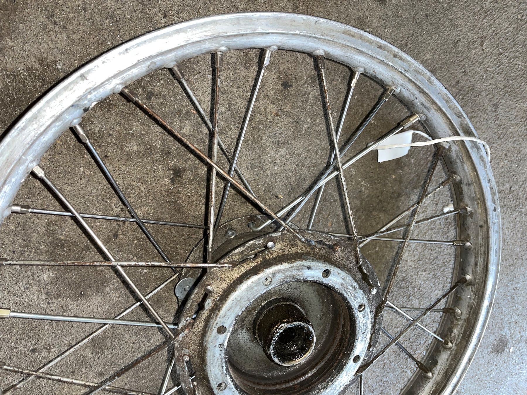 Sachs Parti ricambio per ciclomotori: Mofa Speichen Hinterrad – Usato da Fahrni b. Thun venduto da berger_tuning34 5