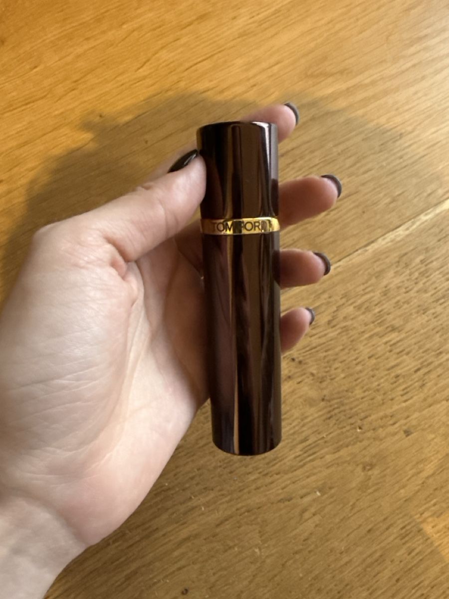 Tom Ford Profumi & Eau de Toilette: Tom Ford ebene  fume Refillable Travel Atomizer – Nuovo (secondo la descrizione) da St-Gingolph venduto da Ynatka