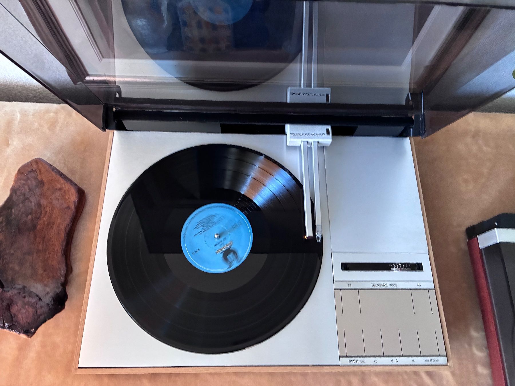 Bang & Olufsen Giradischi: Restored B&O Beogram 4002 . – Usato da Zürich venduto da HiFiAtelier 4