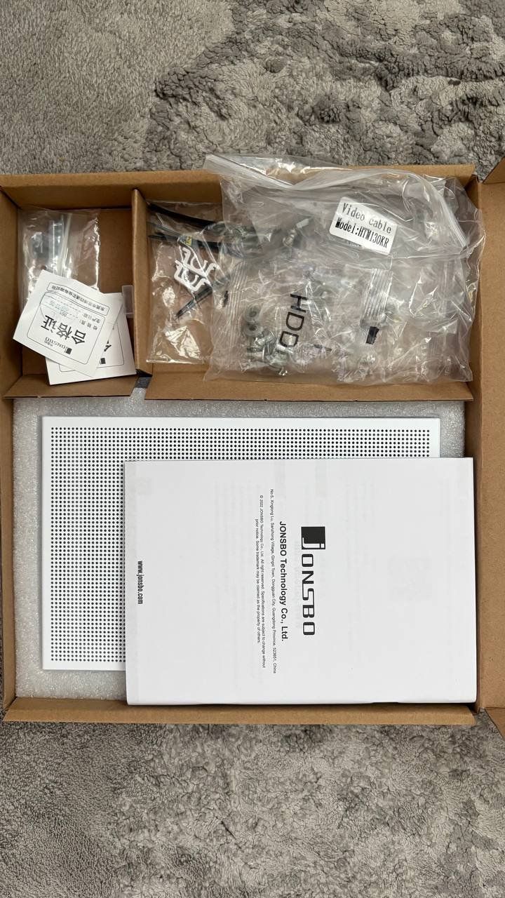 Jonsbo Custodie: Weiss Gaming PC Gehaeuse mit Display, JONSBO D31 -- TOP!! – Nuovo (secondo la descrizione) da Bäretswil venduto da vla_t5t2 8
