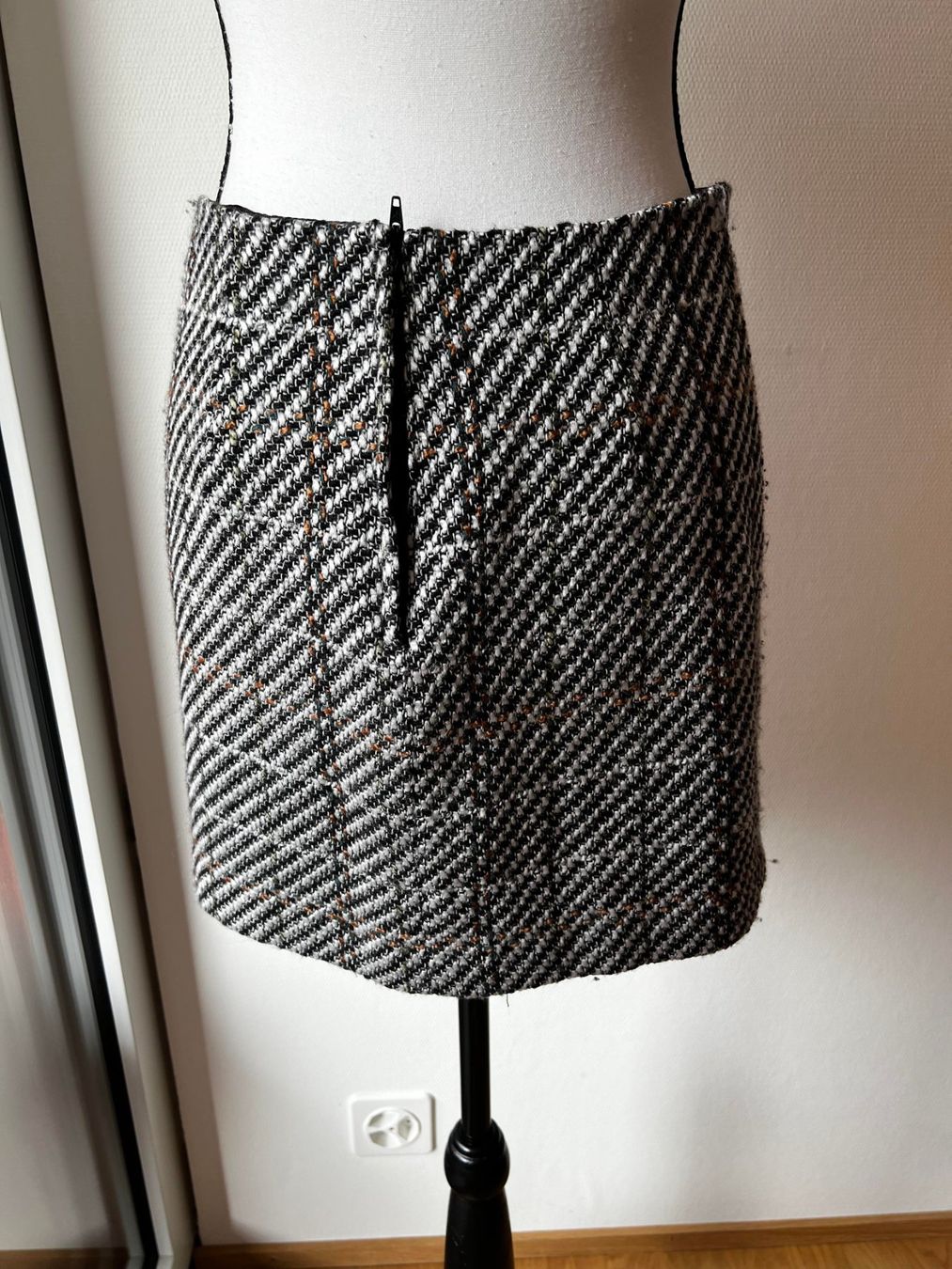 New Look Gonne: Warmer Rock S 23%Wool NEW LOOK – Usato da Riehen venduto da edu_92w7 3