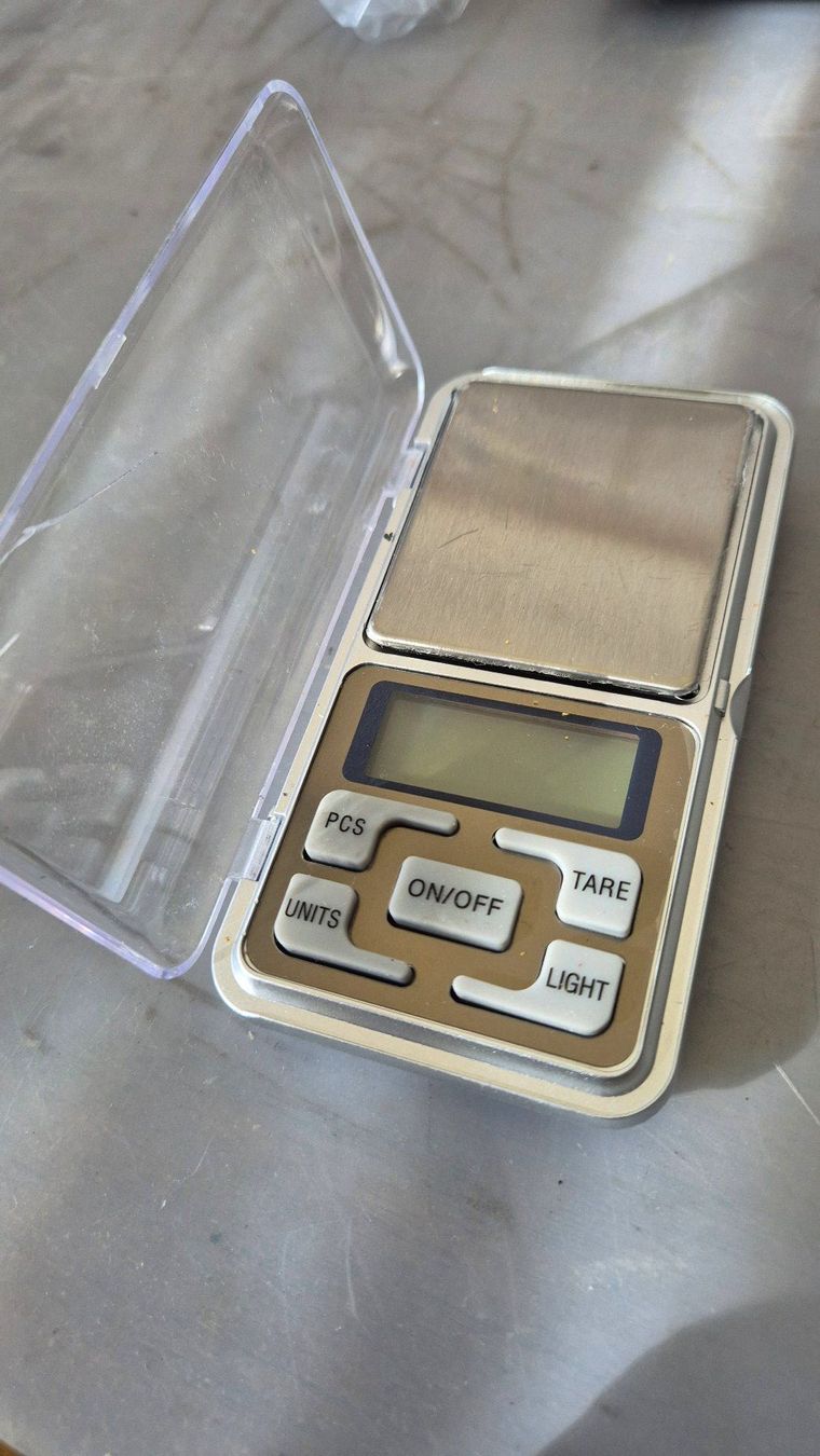 Accessori da laboratorio: Miniwaage / balance mini – Usato da Basel venduto da Cellostoffeli