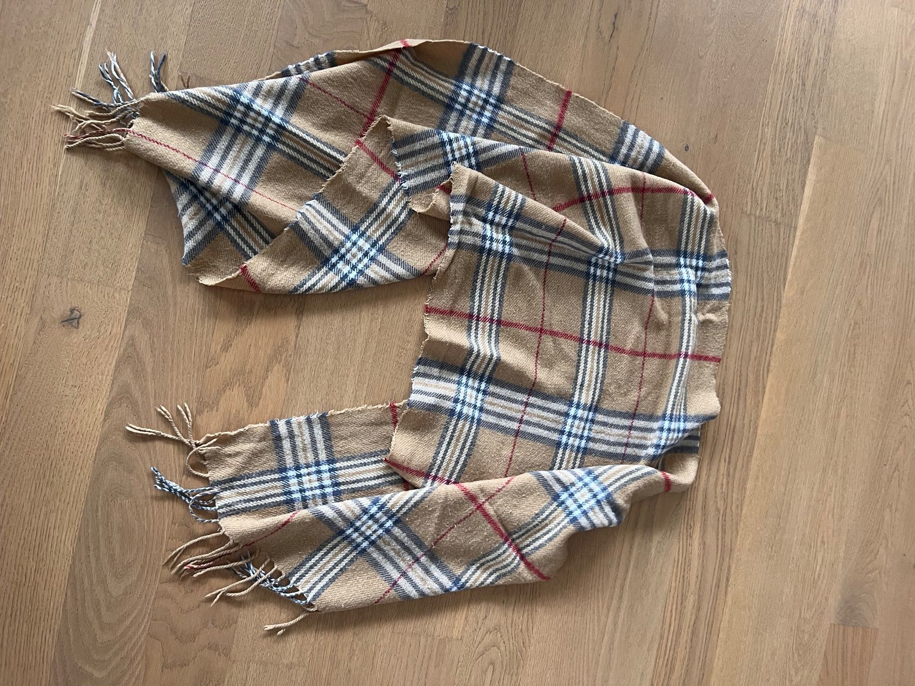 Foulard & Sciarpe: Schal – Usato da Wangen b. Olten venduto da oli_f9b8