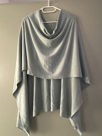 Umhang Pareo hellblau neu