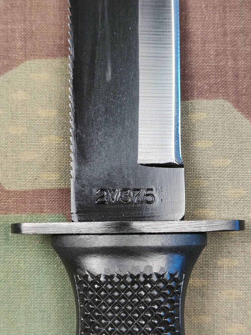 US Army Uniformi: MK3 MOD O USN Kampfmesser, Reproduktion – Nuovo (secondo la descrizione) da Bauma venduto da SwissMilitaria 5