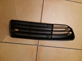 Audi A4 (B5) Blende Stossfänger vorne rechts