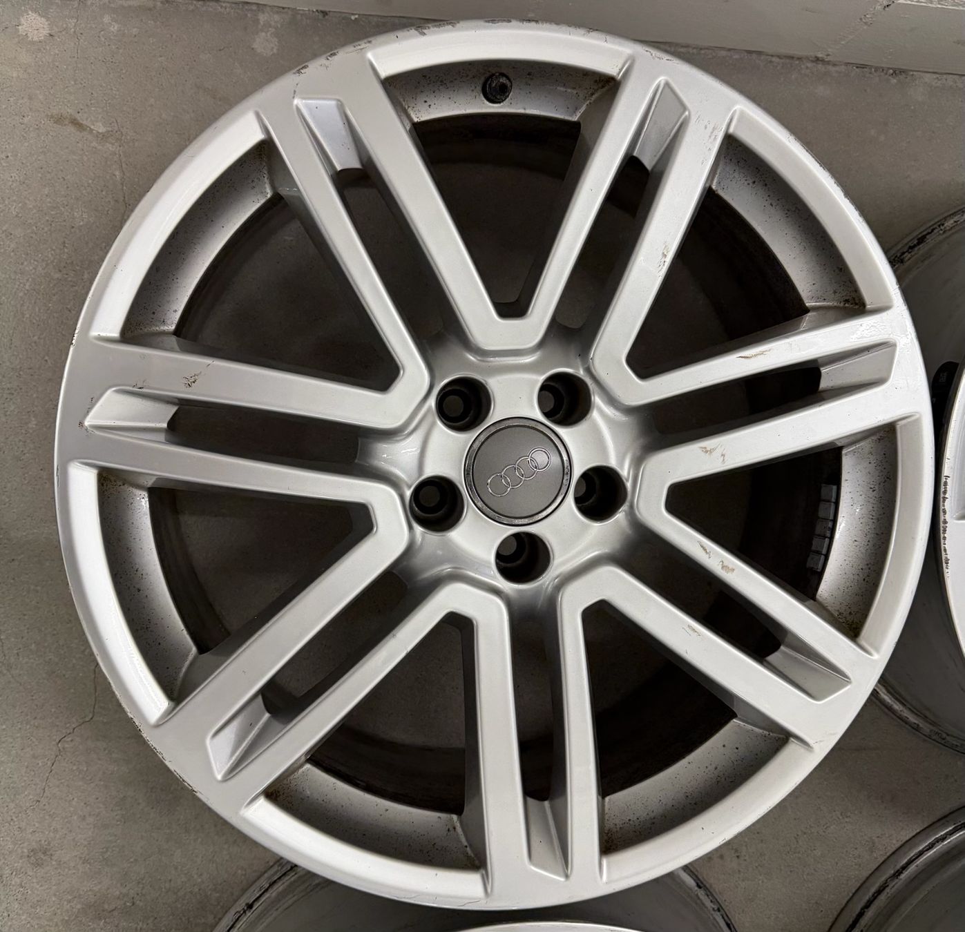 Audi Cerchioni: Original Audi RS6 20 Zoll – Usato da Baar venduto da fba_f78w 2