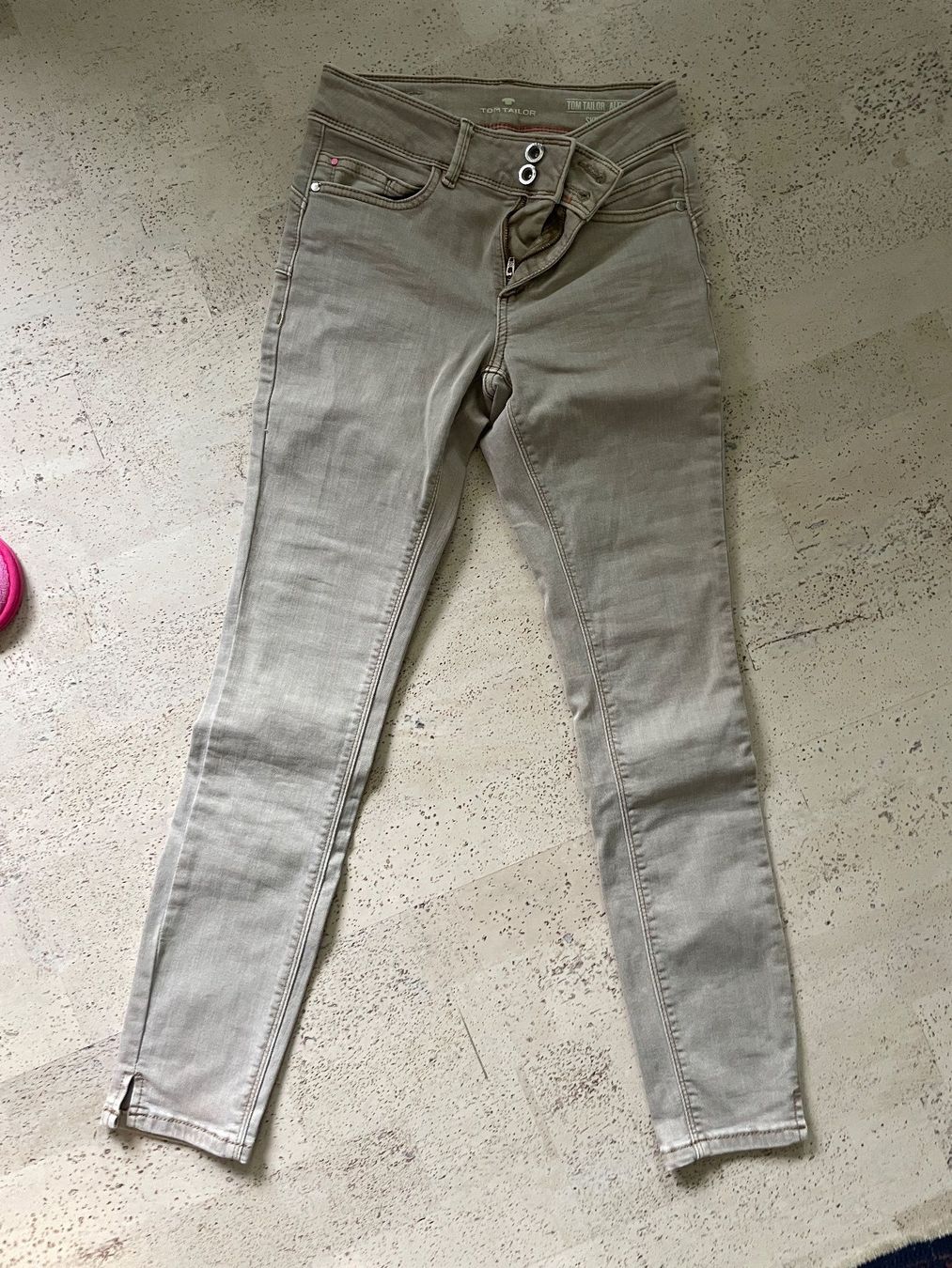 Tom Tailor Jeans: Skinny Jeans Tom Tailer beige Size 26 – Usato da Volketswil venduto da n_r_5gdf