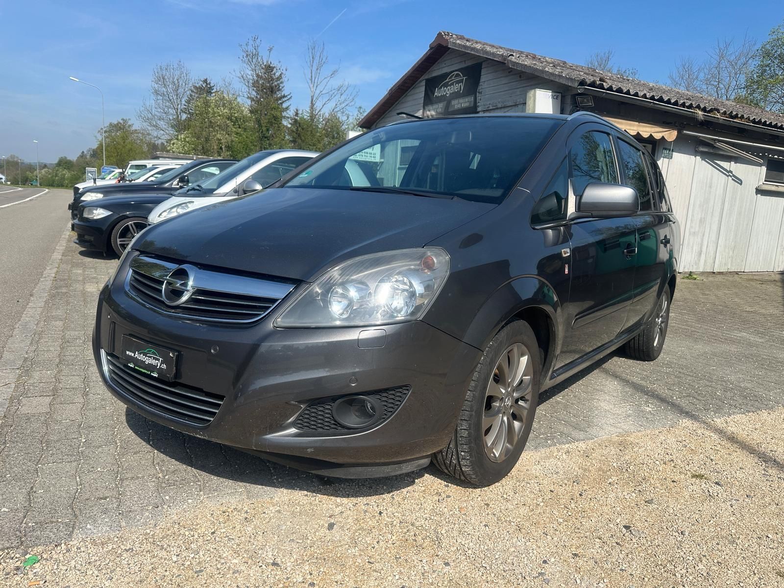 Opel Autos: Opel Zafira B22,Zum selbst aufbereiten für die MFK,Klima,Sit – Gebraucht aus Wängi von AA3
