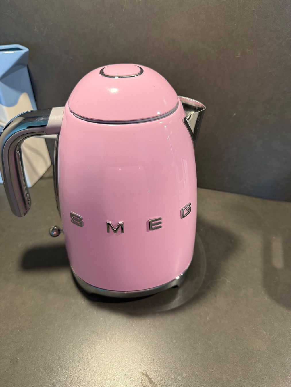 Bollitori: Smeg Wasserkocher pink – Usato da Zürich venduto da nikefaust