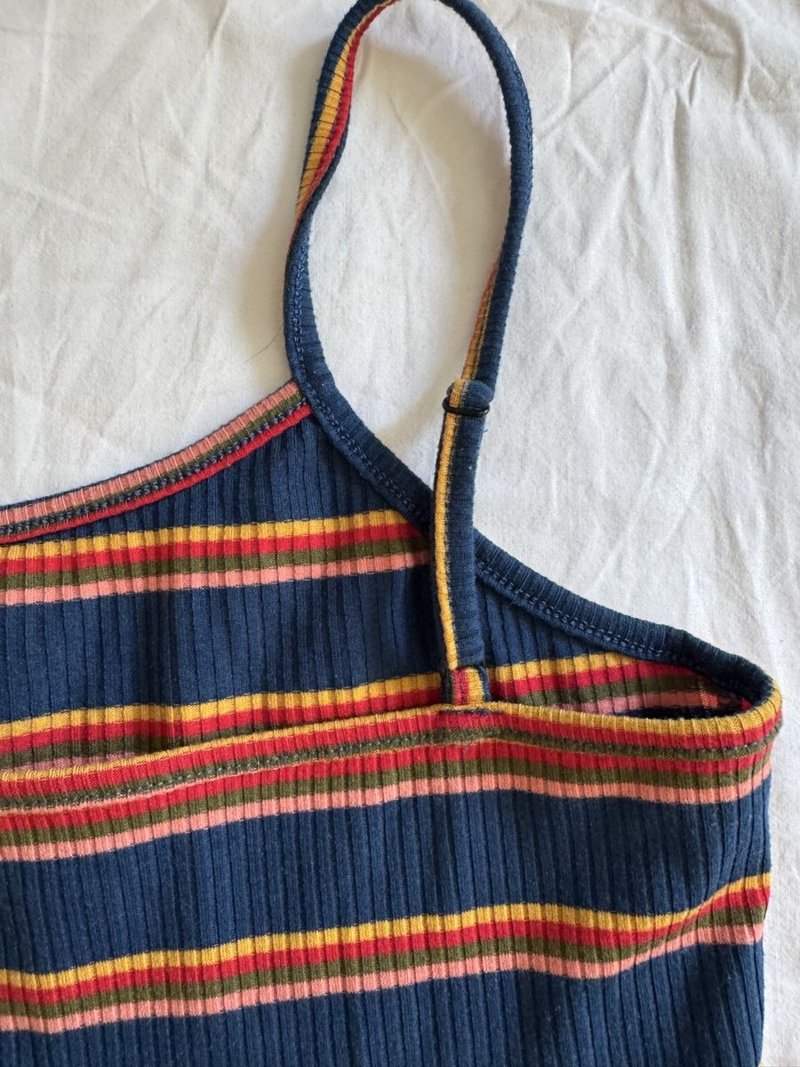 Top: Striped Cami Top - Cool Summer Vibes - Size Medium – Usato da Zürich venduto da olalinda 3