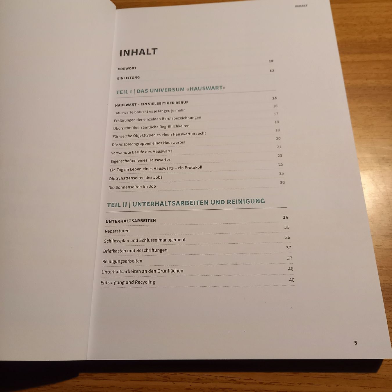 Libri: Berufsalltag eines erfolgreichreichen Hauswarts – Nuovo (secondo la descrizione) da Galgenen venduto da Allerlei8854 1