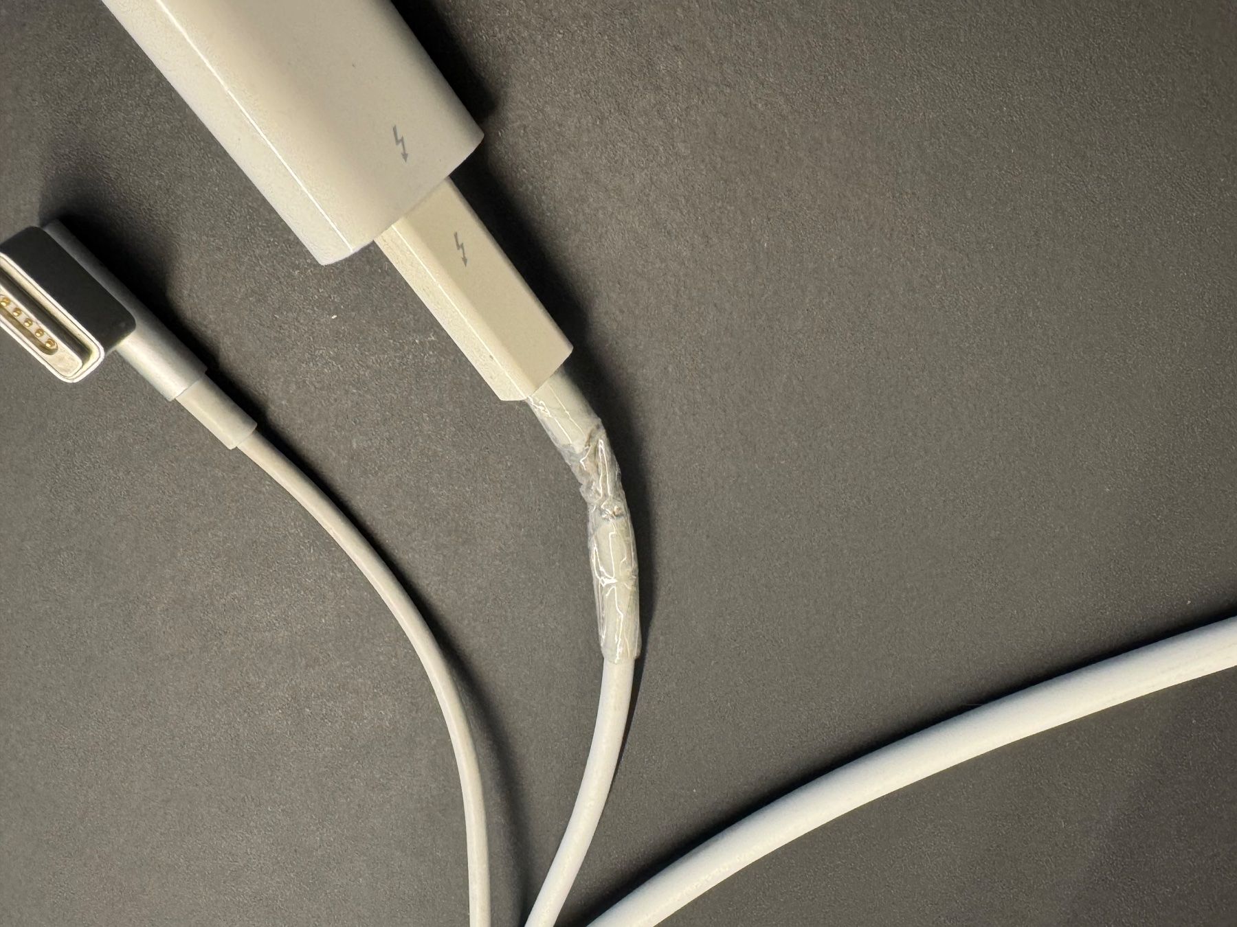 Apple Ecrans: Apple Thunderbolt Display 27“ inkl. USB-C Adapter – D'occasion à Bern par user_egghz2 2