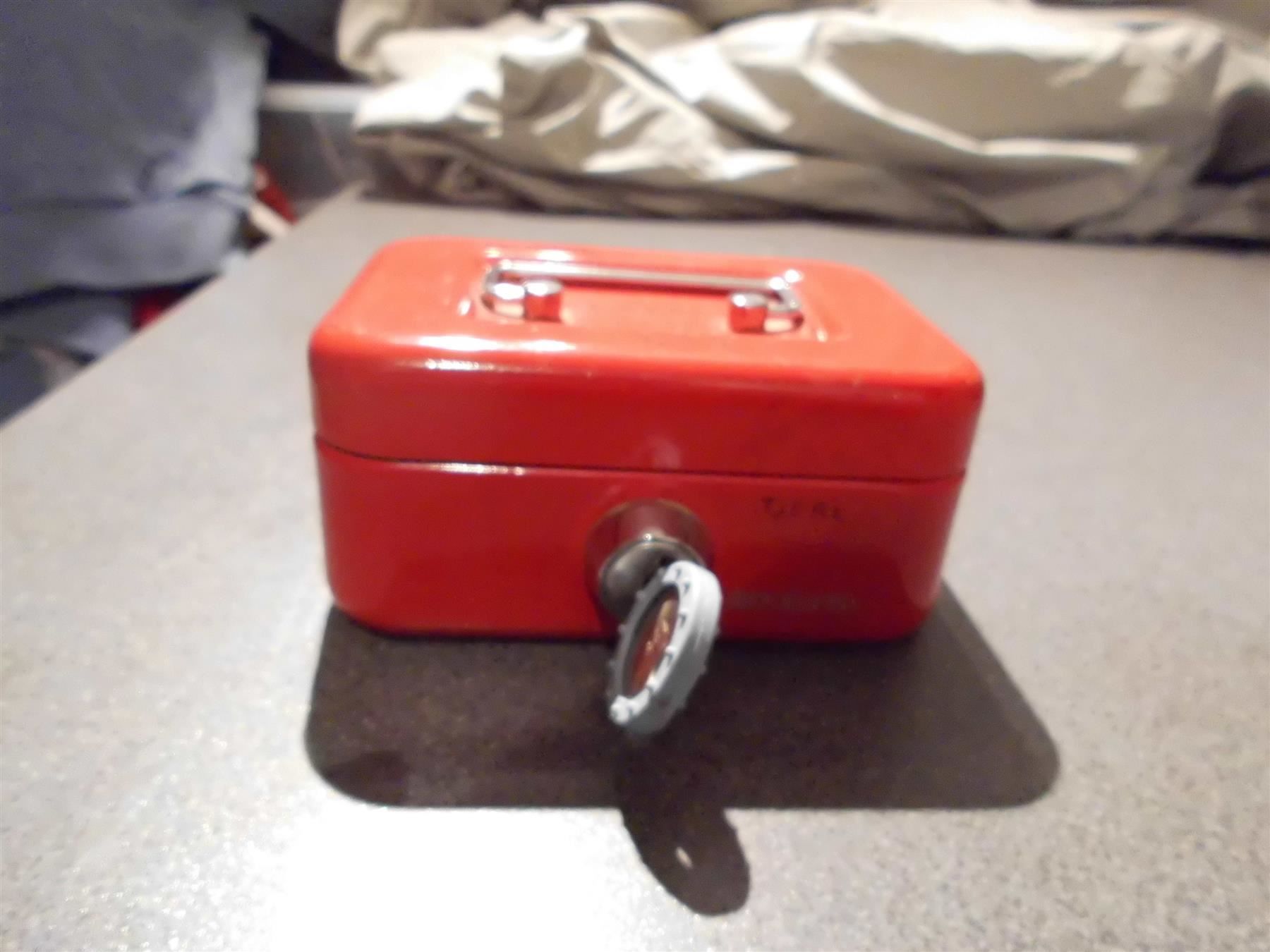 Registratore di cassa: Geldkassette als Kässeli, rot, brabantia – Usato da Zürich venduto da abraxas1291 1