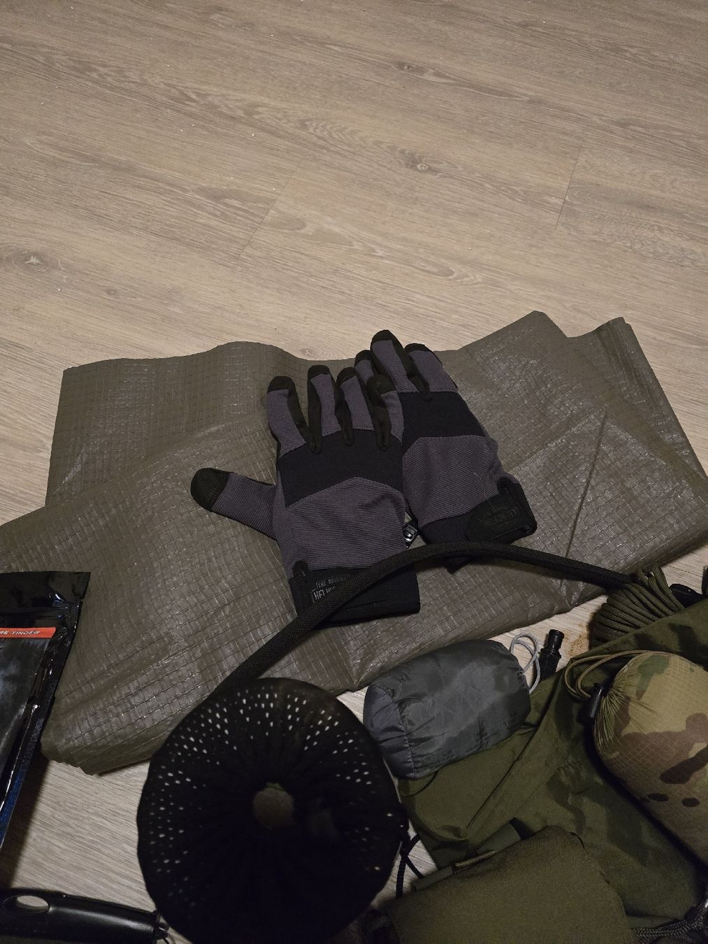 Kleiderpakete: diverses gear – Gebraucht aus Bronschhofen von ghostman55 9