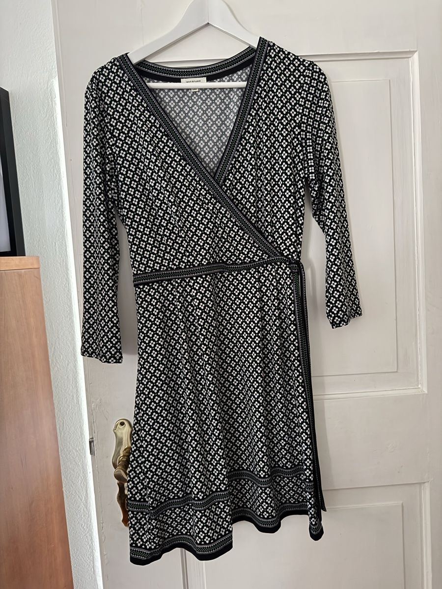 Kleider: Max Studio dress black white print size L – Gebraucht aus Rüschlikon von luc_q2tl