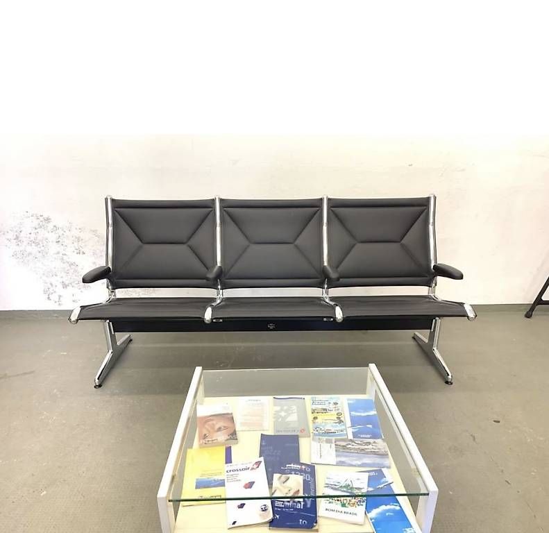 Sedie: Vitra Eames Tandem Seating - Airport Seating – Usato da Basel venduto da Mike744
